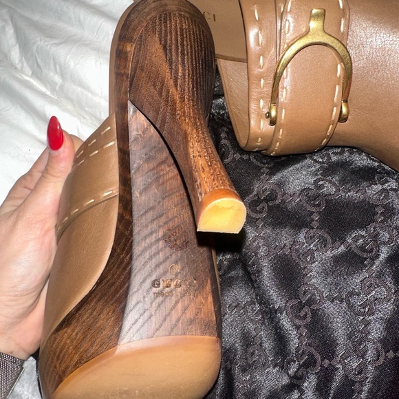 Women Authentic Gucci Leather Slides Heels